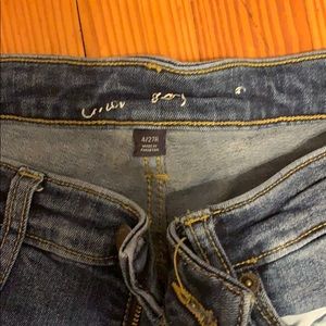 Universal Thread 4/27R